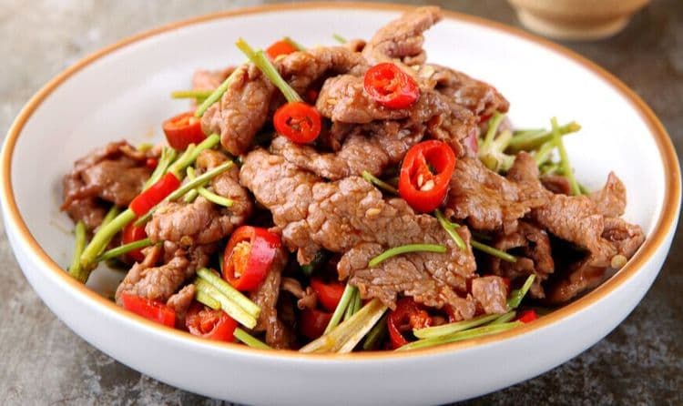 Thịt bò xào ớt